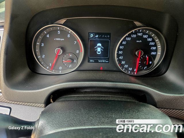 Hyundai AVANTE 2018 — photo 16