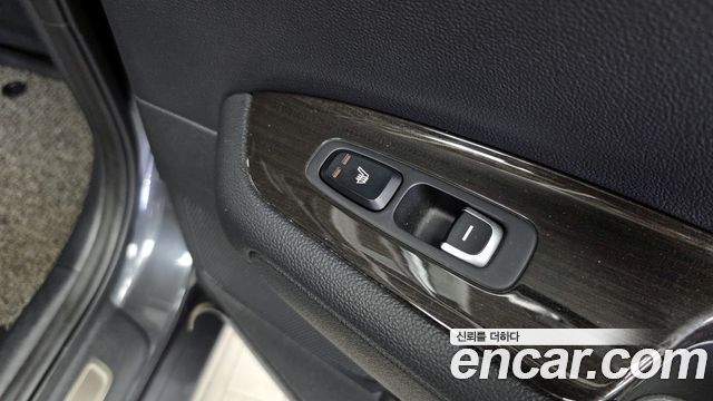 Kia K5 2019 — photo 25