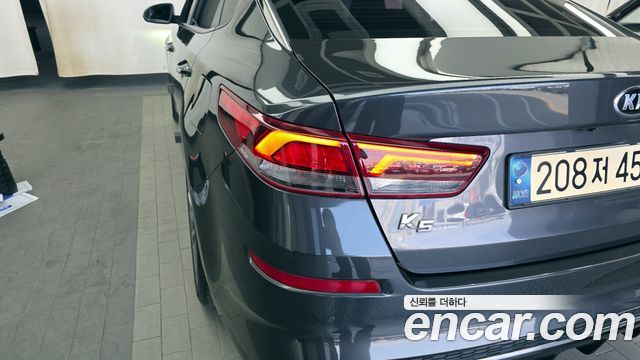 Kia K5 2019 — photo 9