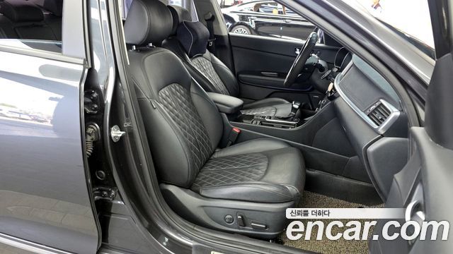 Kia K5 2019 — photo 16