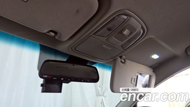 Kia K5 2019 — photo 27