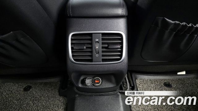 Kia K5 2019 — photo 30