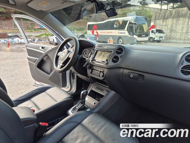 Volkswagen Tiguan 2014 — photo 8