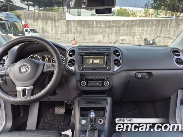 Volkswagen Tiguan 2014 — photo 9