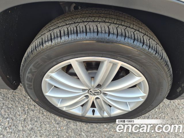 Volkswagen Tiguan 2014 — photo 15