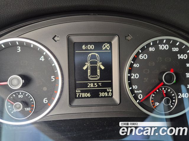 Volkswagen Tiguan 2014 — photo 17