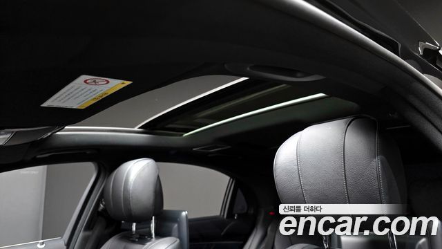 Mercedes-Benz S-Class 2016 — photo 18