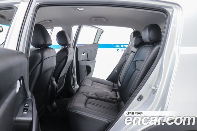 Kia Sportage 2011 — photo 9
