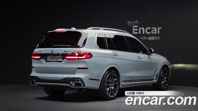 BMW X7 2025 — photo 2