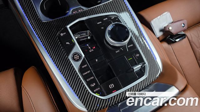 BMW X7 2025 — photo 12