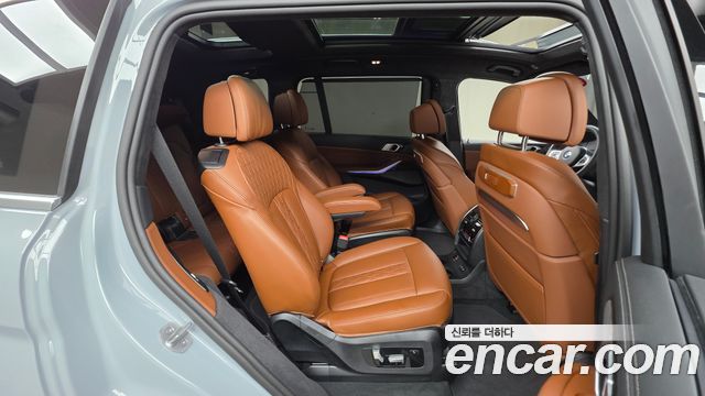 BMW X7 2025 — photo 17