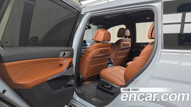 BMW X7 2025 — photo 18