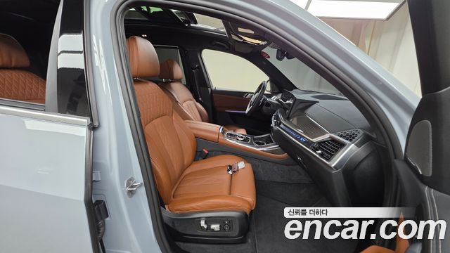 BMW X7 2025 — photo 16