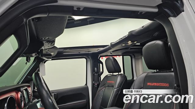 Jeep Wrangler 2021 — photo 19