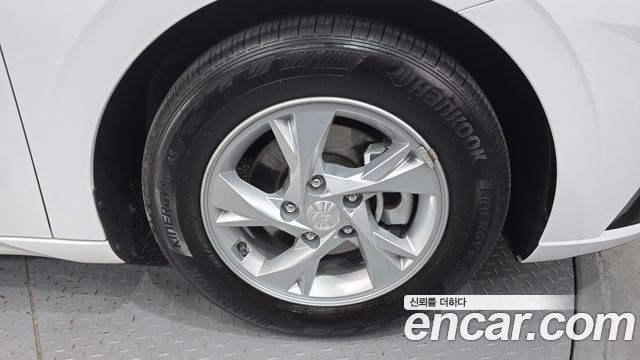 Hyundai AVANTE 2021 — photo 7