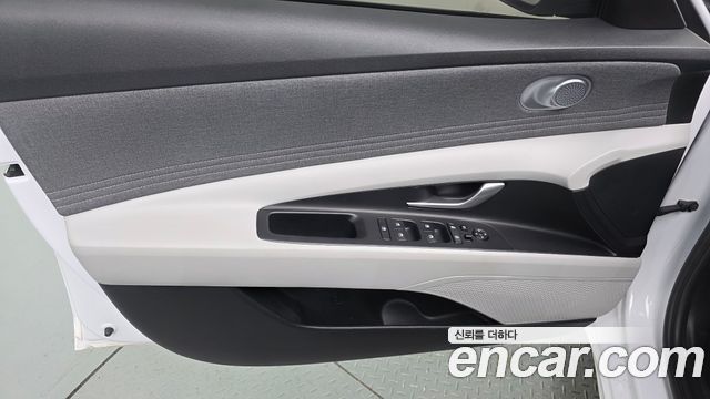 Hyundai AVANTE 2021 — photo 14
