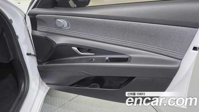 Hyundai AVANTE 2021 — photo 15
