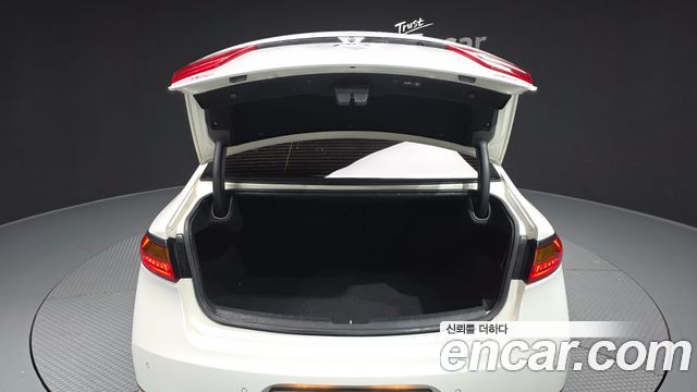 Kia K7 2016 — photo 26