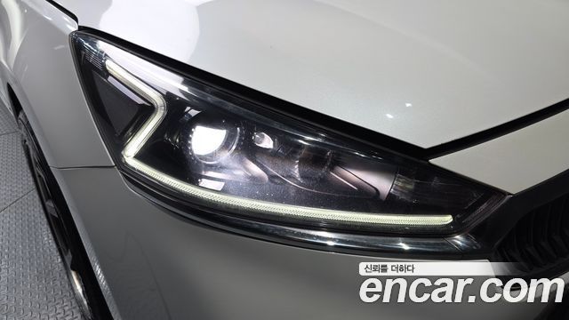 Kia K7 2016 — photo 8