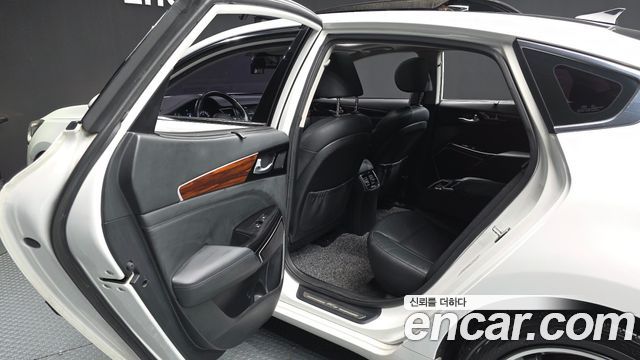 Kia K7 2016 — photo 16