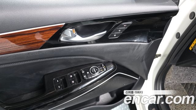 Kia K7 2016 — photo 28
