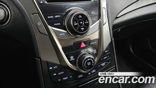 Hyundai Grandeur 2014 — photo 17
