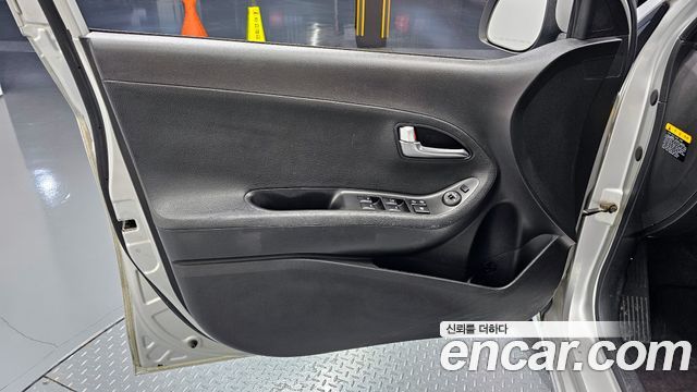 Kia morning 2012 — photo 14
