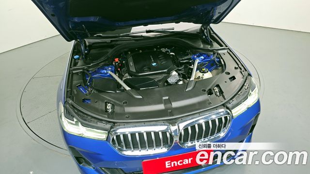 BMW Gran Turismo 2021 — photo 6