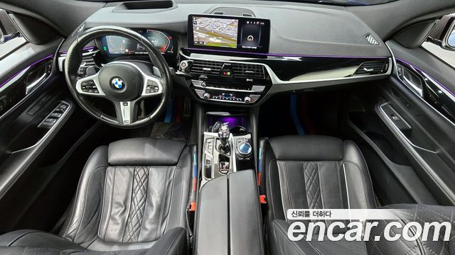 BMW Gran Turismo 2021 — photo 10