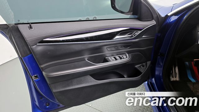 BMW Gran Turismo 2021 — photo 14