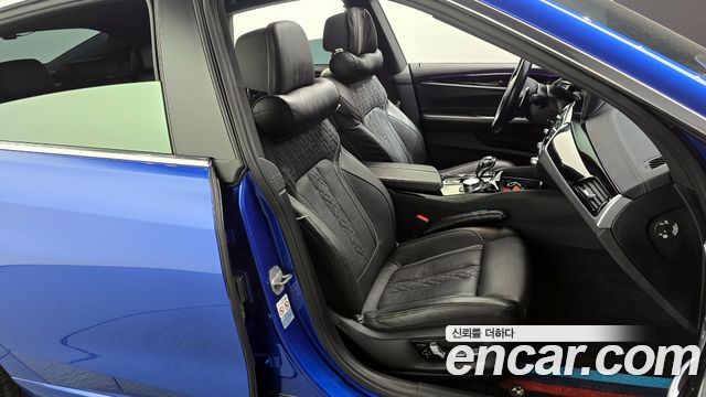 BMW Gran Turismo 2021 — photo 16