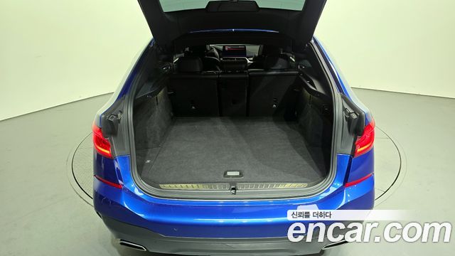 BMW Gran Turismo 2021 — photo 30