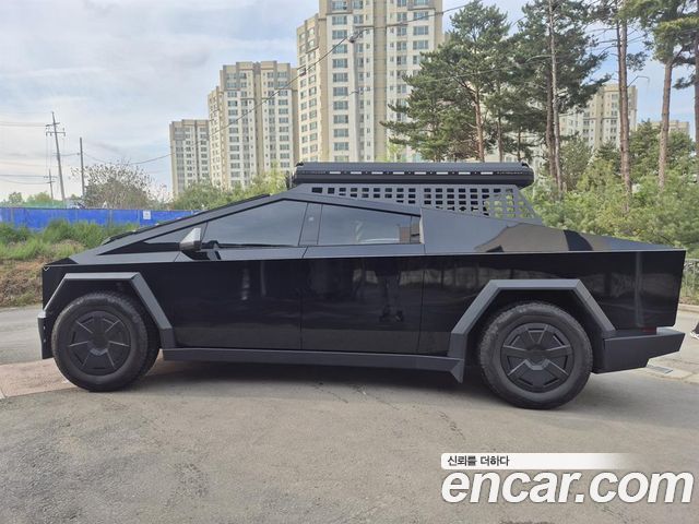 Tesla Cybertruck 2024 — photo 3