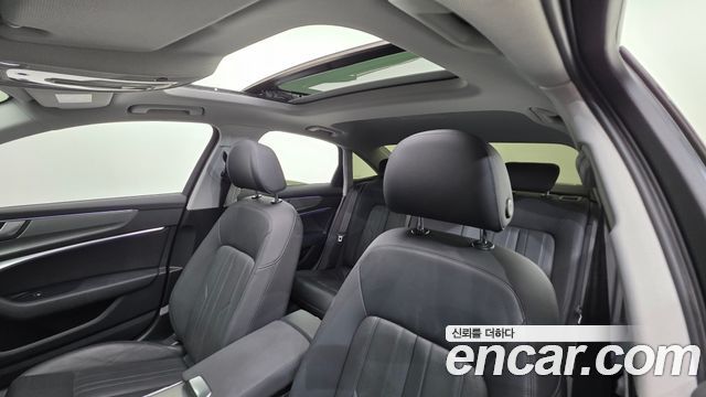 Audi A6 2021 — photo 11
