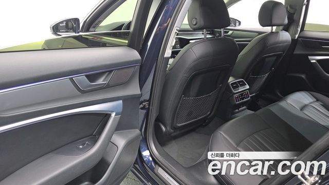 Audi A6 2021 — photo 17