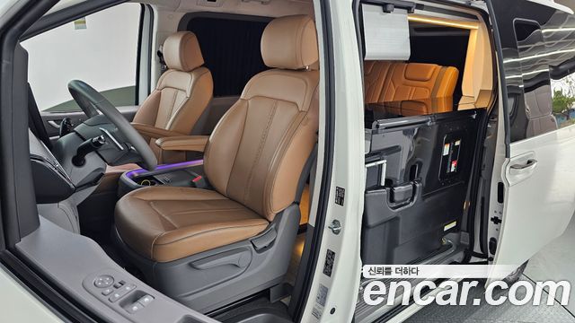 Hyundai Staria 2024 — photo 13
