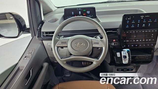 Hyundai Staria 2024 — photo 20