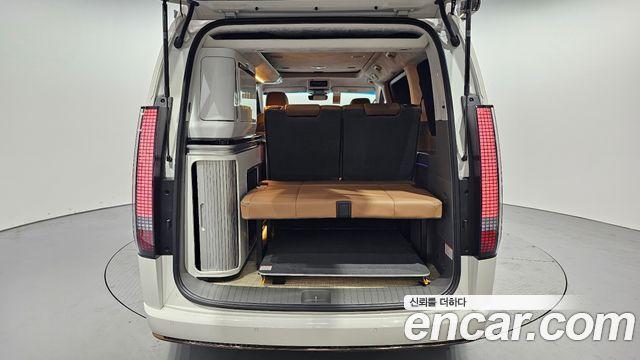 Hyundai Staria 2024 — photo 24