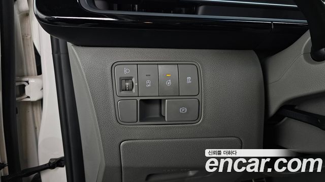 Hyundai Staria 2024 — photo 27