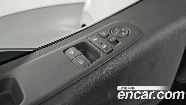 Hyundai Staria 2024 — photo 34