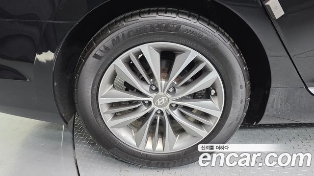 Hyundai Grandeur 2015 — photo 5