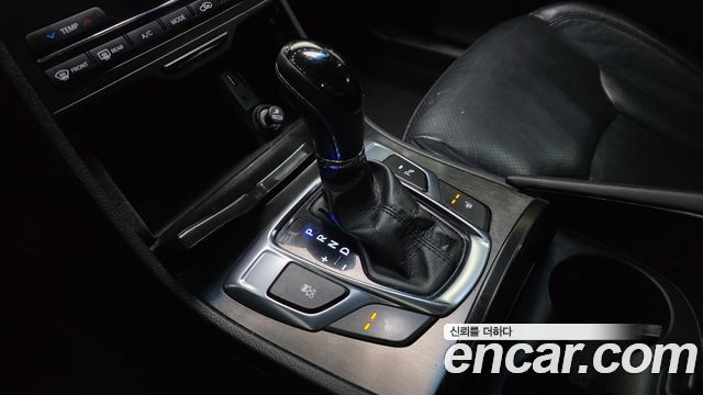 Hyundai Grandeur 2015 — photo 9