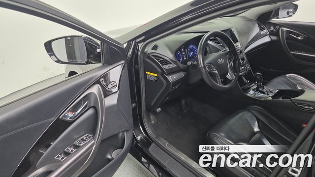 Hyundai Grandeur 2015 — photo 11