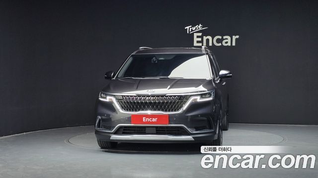 Kia Canival 2021 — photo 3
