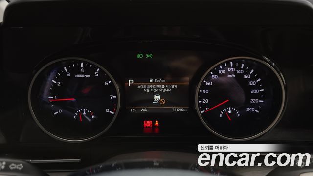 Kia Canival 2021 — photo 8