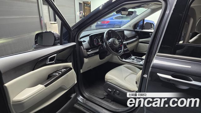Kia Canival 2021 — photo 10