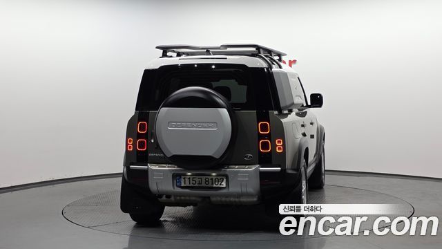Land Rover Defender 2020 — photo 4