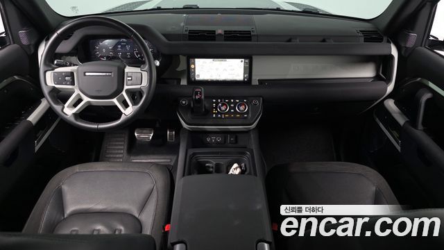 Land Rover Defender 2020 — photo 10