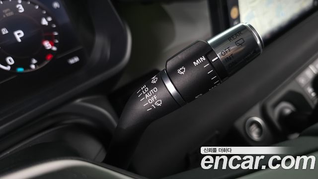 Land Rover Defender 2020 — photo 31