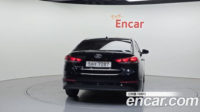 Hyundai AVANTE 2018 — photo 4